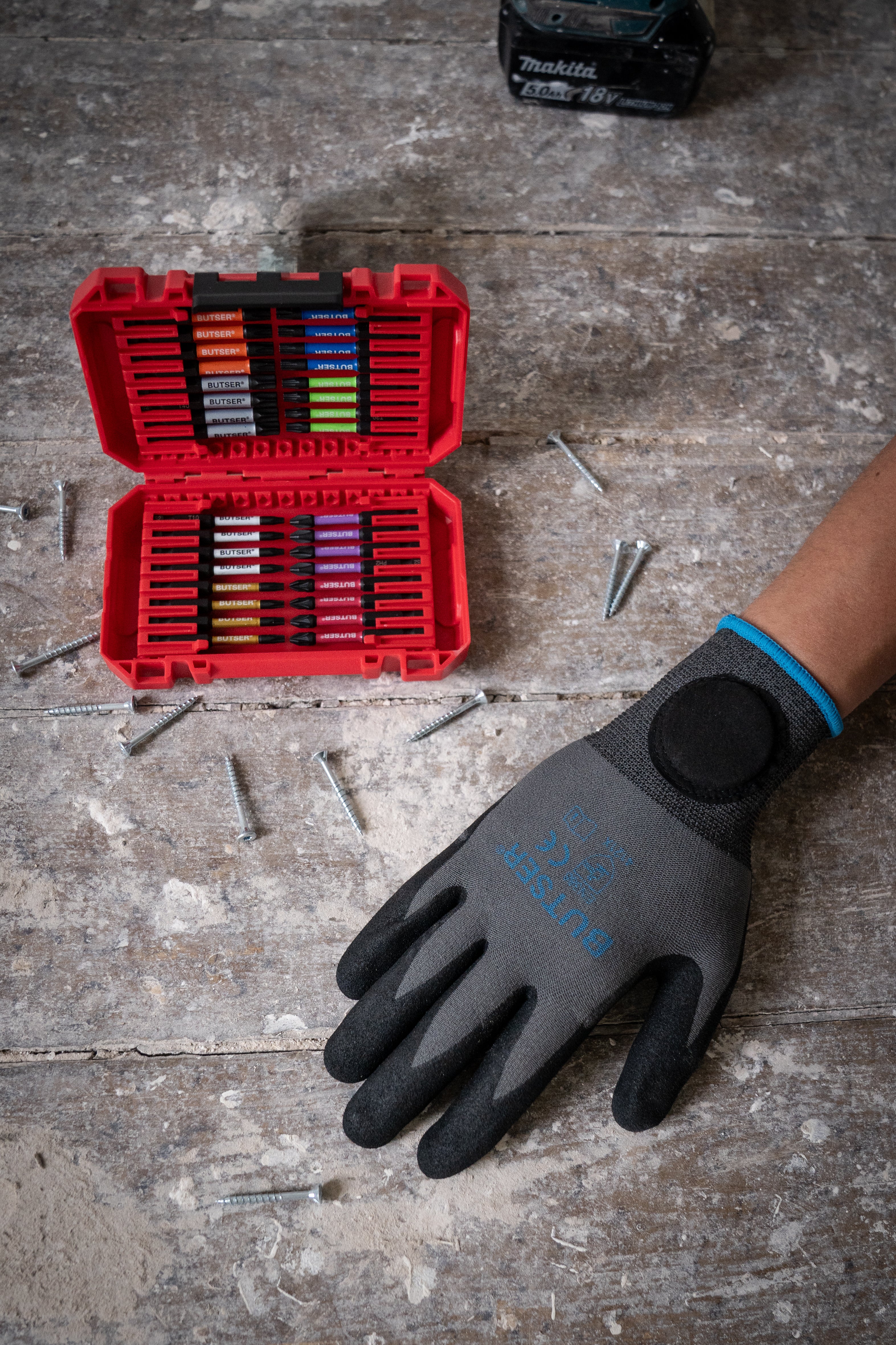 Bundle Deal - BUTSER Set Groß & Magnetischer Handschuh | 3er Pack